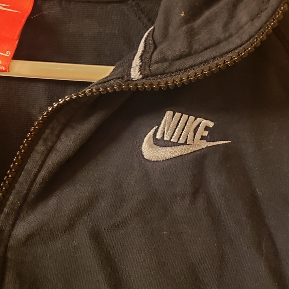 Nike hoodie-althetic black - Picture 3 of 5